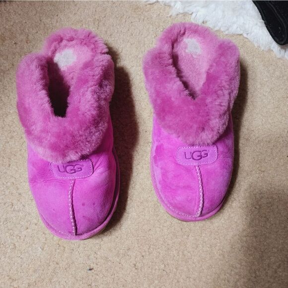 UGG   - Picture 5 of 10